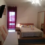 Apartment Studio Ivica *