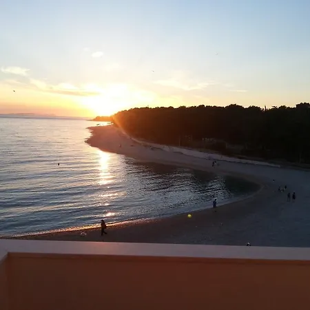 Ivica Apartamento *